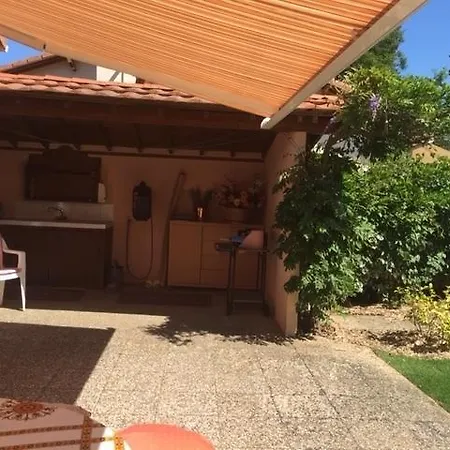 Grafova House بيت للعطل *