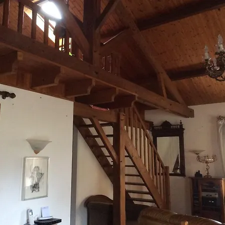 Grafova House *